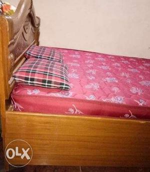 Box Bed with kurlon mattress