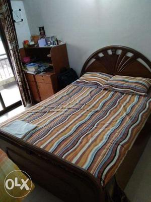 Box Double bed 5ft x 6ft, 18 inches tall in excellent