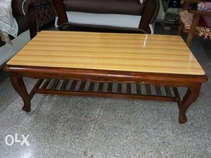 Centre table in excellent condition and strong
