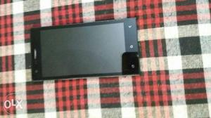 Full sapport 4g with charger good condition