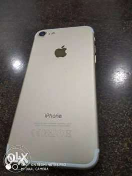 IPhone 7 32 GB in good condition with no warranty
