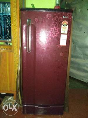 LG FRIDGE Approx. 4 to 5 YEAR OLD