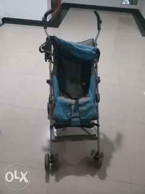 Light weight stroller in good condition for sale