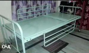 New patients bed. Not yet used.