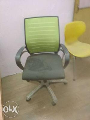 One office chair in excellent condition only 5
