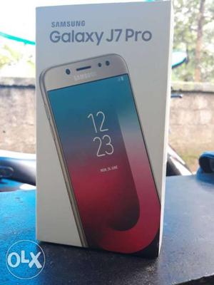 Slightly used SAMSUNG J7 PRO with warranty and