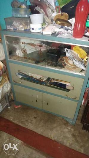 Steel cabinet in good condition