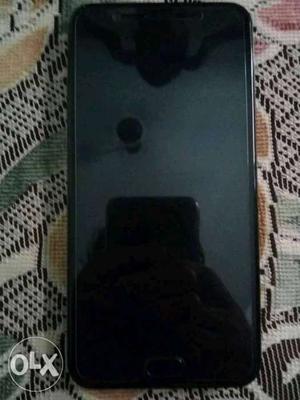 Vivo y69 in excellent condition with charger and
