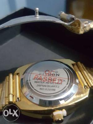 Branded brand new watch from dubai with date and