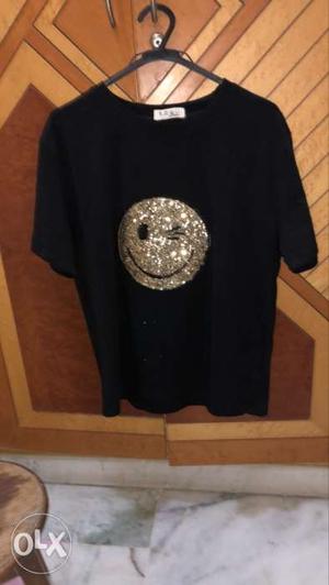 Casual tshirt with good quality cloth. Size L