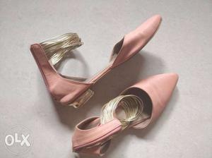 Dressberry -Pair Of Peach coloured Suede Pointed-toe flats