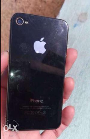 Iphone 4s in good condition jisko lena h vo hi