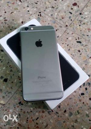 Iphone 6 (16gb) only 2 month old. No screch and