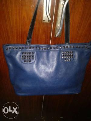Ladies Blue Handbag(very good condition)