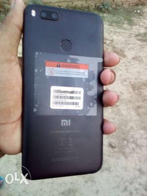Mi A 1 vary good condition with bill and charger