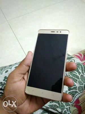 Mi note 3 in Good condition 3+32 memory Letest