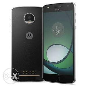 Moto z play only 10. Days old with bill box acc.