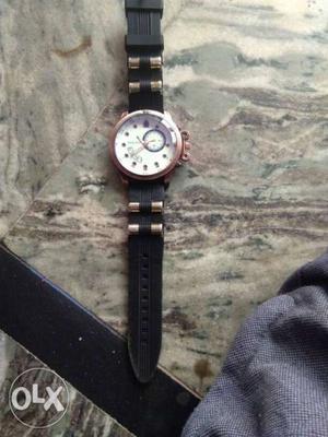 New condition hand watch