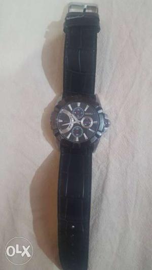 SEIKO watch 4 yrs old but scratchless and in