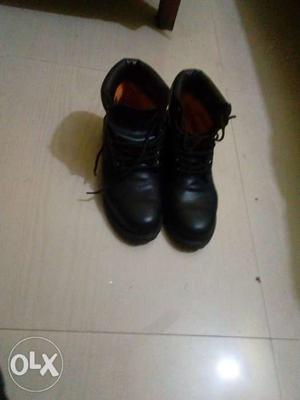 9size, braught, timberland hip hop shoes.