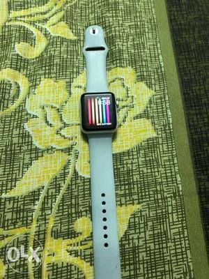 Apple watch series 3,1 month old, no scratch,