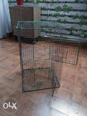 Bird cage in good condition divided in 2 parts