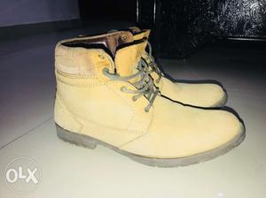 Good condition wrangler boots, size-9uk.