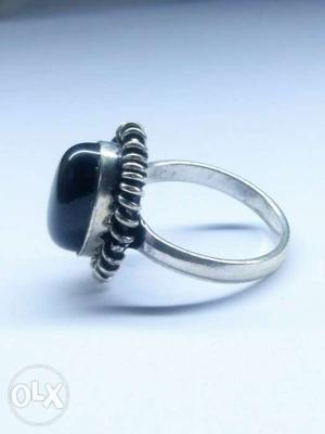 Oval Cut Black Stone Jeweled Silver-colored Ring