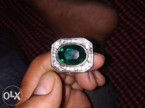 Silver-colored Green Gemstone Ring