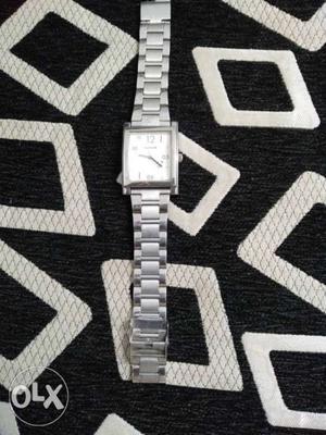 Sonata watch in good condition price slightly