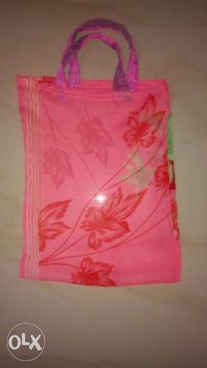 We take order of cloths bags in minimum price Rs 50 for 10
