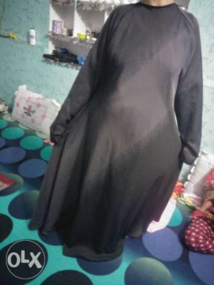 Women's Black Long-sleeved Abaya