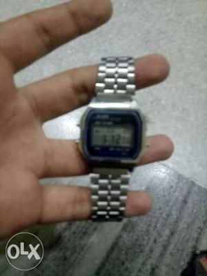 Alarm original watch new condition