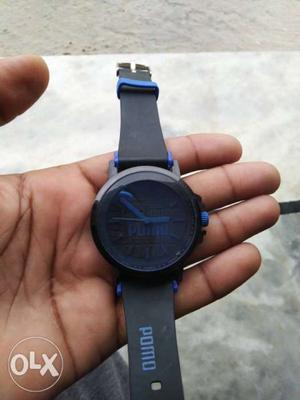 Good looking watch with Puma logo... plz must Try