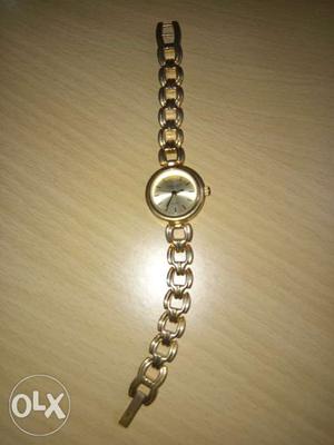 Women watch available on good Condition