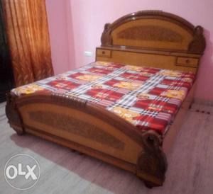 Excellent Condition King Size Bed.