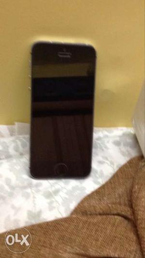 IPhone 5s 16gb in brand new condition with bill