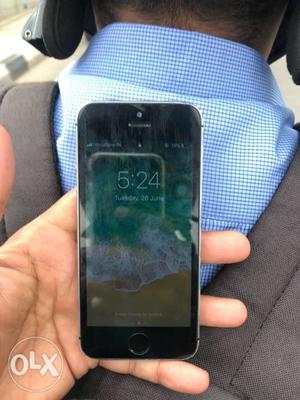 Iphone 5s 16gb 2 years old want to sale urgent