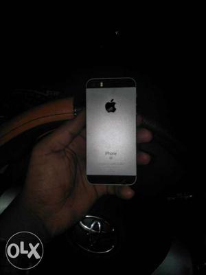 Its i phone SE 32 GB BOX and bill &charger