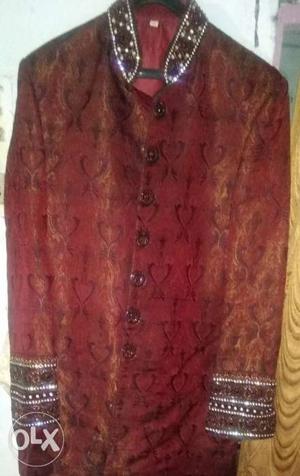 Please I have to sell sherwani urgent on this