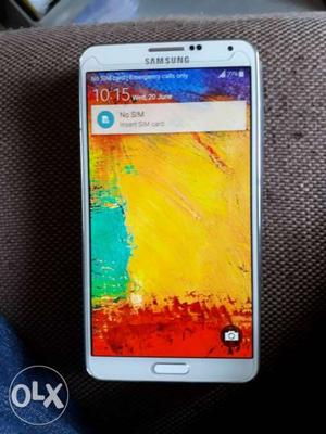 Realy very good condition samsung note 3.no scraches