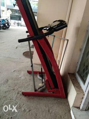 Red And Black Treadmill very good working conditions