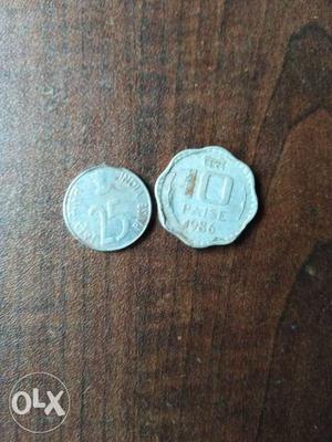 Round shape of 25paise and atleast rectangle
