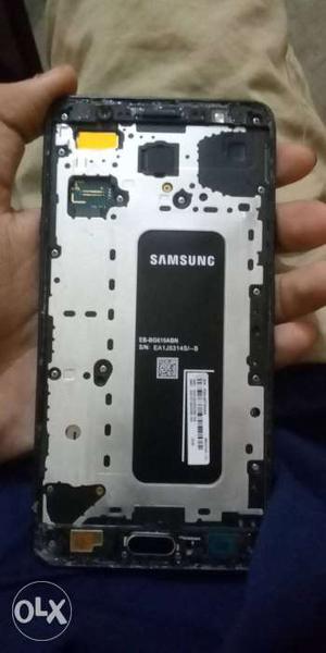 Samsung J7 max urgent sale phone is working but u