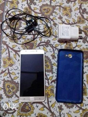Samsung J7 prime (4G phone) in excellent condition.