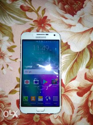 Samsung e7 in very good condition only phone