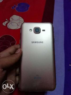 Samsung galaxy j7... Condition is very good... 1 year old