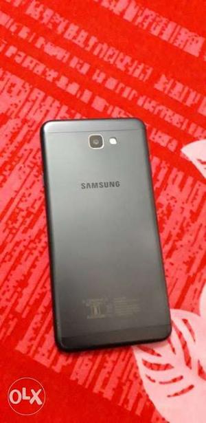 Samsung j7 prime in good condition one year old