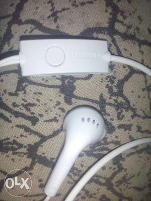 Samsung original Earphones (unused)