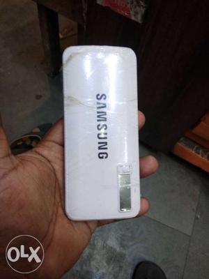Samsung power bank 1 month use only...best charger